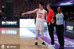 开云登录入口-杨毅：中国男篮今天防得太棒了 让新西兰快准的特点打不出来