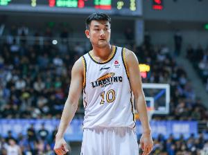 kaiyun-四冠功勋️！辽宁前锋丛明晨宣布退役：辽篮精神将一直伴随我