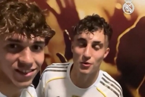 皇马青训小将：能穿上这球衣是一种荣耀，这是每个孩子从小的梦想