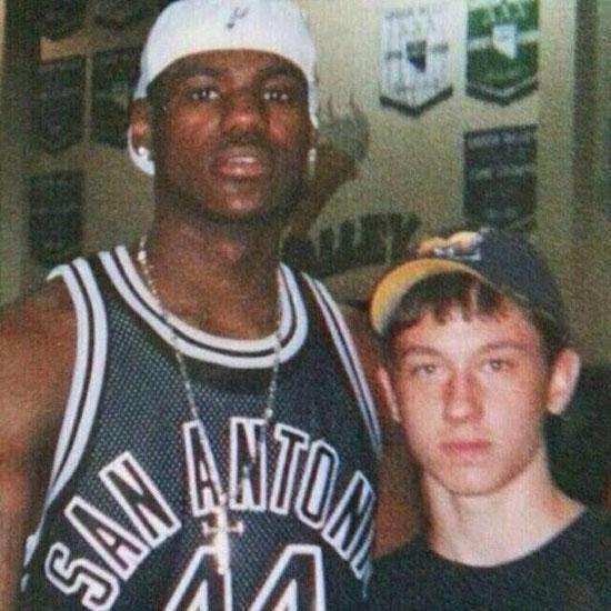 kaiyun官网-1亿美金，很多？看不上，然后他收获终身10亿美金代言合同