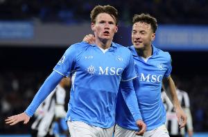 麦克托米奈：孔蒂的战术造诣被严重低估 我很尊重穆帅