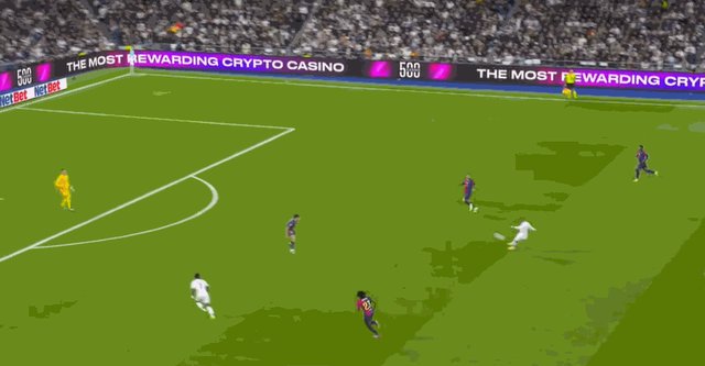 1729978345209063169.gif 姆巴佩吊射.gif