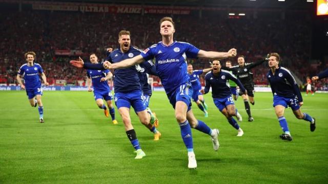 开云平台-再次补时绝杀保级现曙光 如此沙尔克应当留在德甲